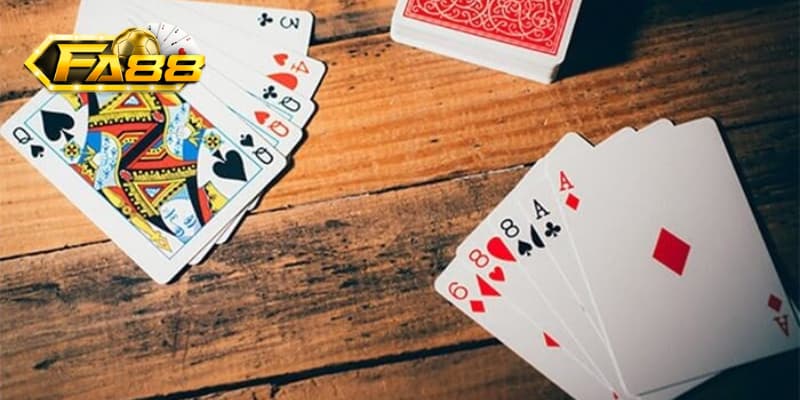 Tìm hiểu cách chơi phỏm online cho tân thủ mới tham gia 1 Tổng quan thông tin về game bài phỏm trực tuyến là gì?